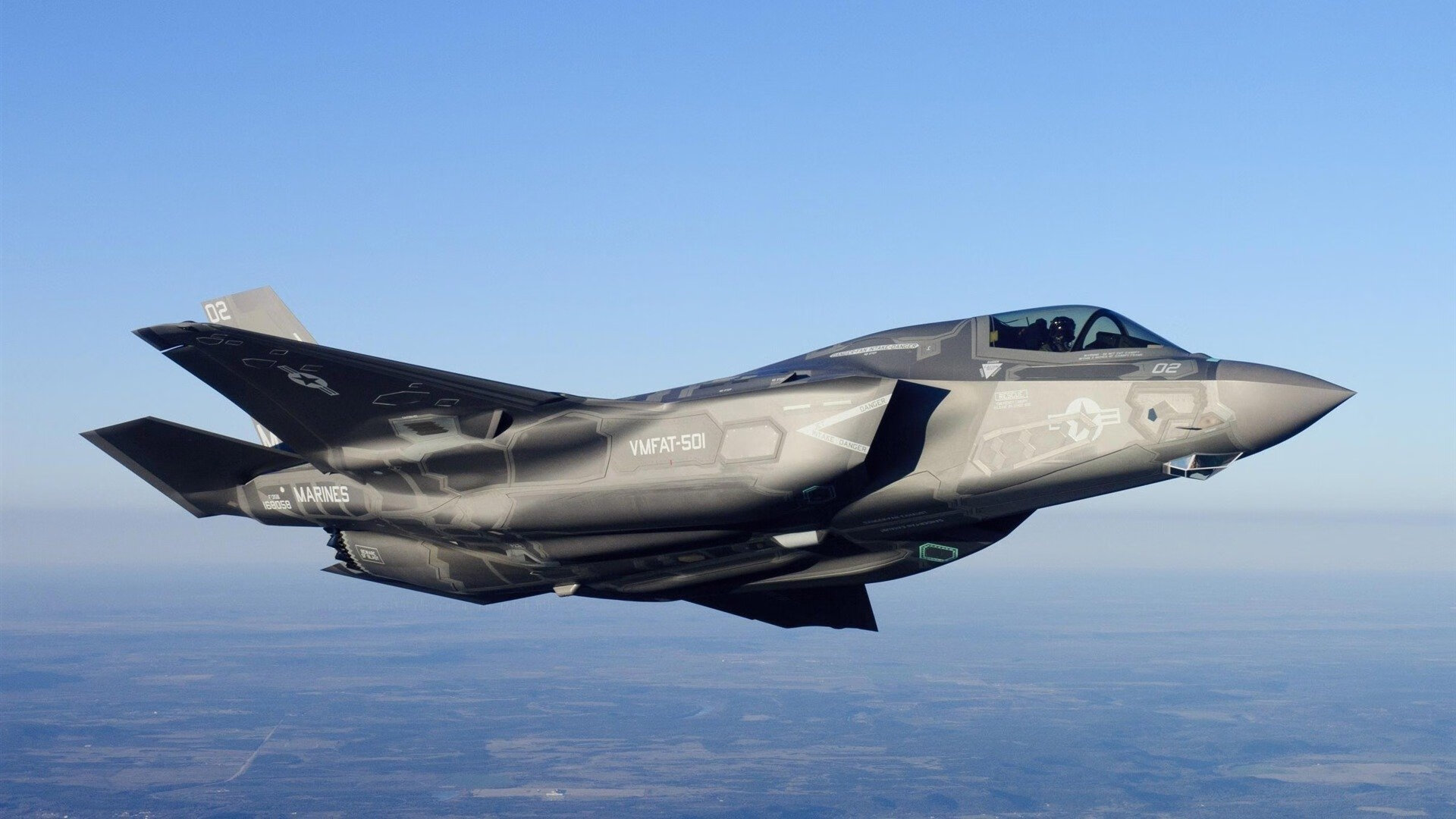 FB体育官方-“雪域疾驰：冰雪赛段的King赛场”，冰雪赛事视频